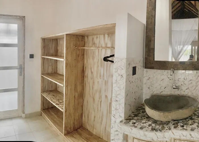 Coco House Guest house